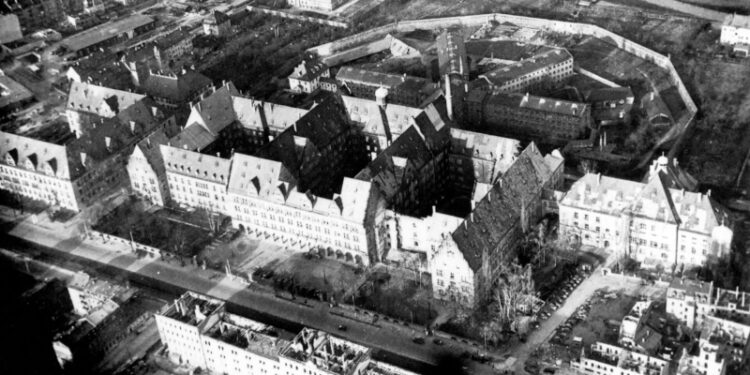 Нюрнберг был колыбелью нацизма, напомнил историк Асташкин