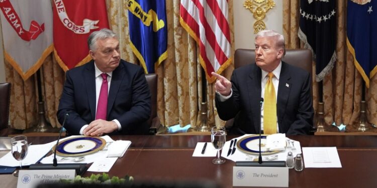 Орбан предложил Трампу помощь в достижении урегулирования на Украине