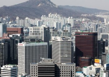 Политик из Южной Кореи выступил за возобновление поставок в Россию авто