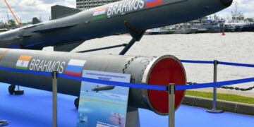Посол России в Индии рассказал об улучшении параметров ракет «Брамос»