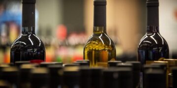 Поставки вина из ЕС в США рухнули до минимума с 2022 года