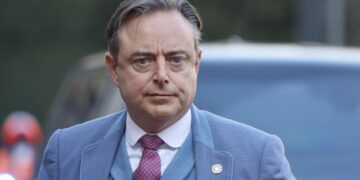 Премьер Бельгии заявил, что конфискация активов России сорвет мирный план