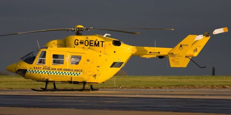 При нападении в поезде в Англии пострадали десять человек