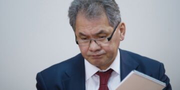 Шойгу заявил, что Евросоюз превратился в военный блок