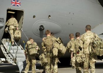 СМИ: Британия готова вступить в войну на Украине