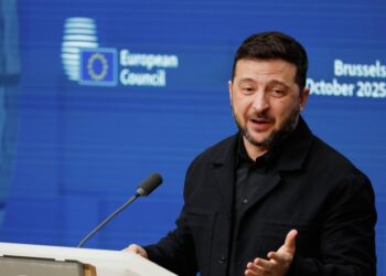 СМИ раскрыли план побега Зеленского с Украины на фоне скандала с НАБУ