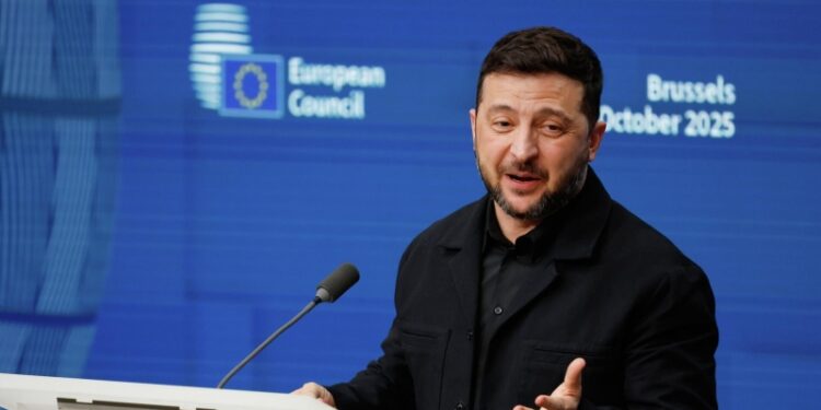 СМИ раскрыли план побега Зеленского с Украины на фоне скандала с НАБУ