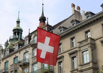 СМИ: Швейцария добилась снижения пошлин от США необычным способом