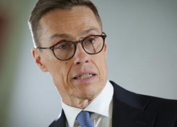 Стубб: у ЕС нет доказательств связи России с дронами в небе над союзом