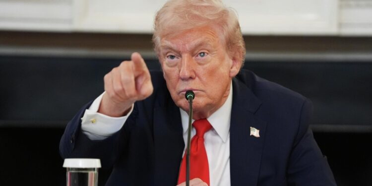 Трамп назвал животным стрелявшего в нацгвардию в Вашингтоне