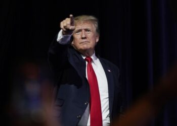 Трамп выступит с речью на завтраке с сенаторами-республиканцами