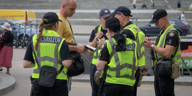 Украинки начали бояться насильственной мобилизации