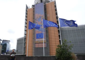 В ЕК заявили, что не знают, сколько будут действовать санкции против России