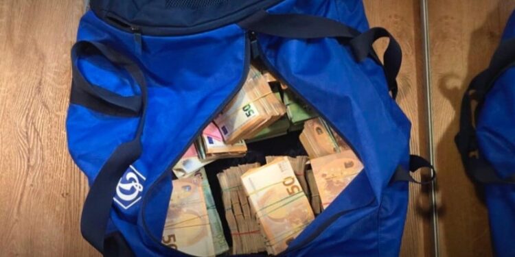 В ГД дело Миндича назвали крючком, на который Европа подвесит Киев