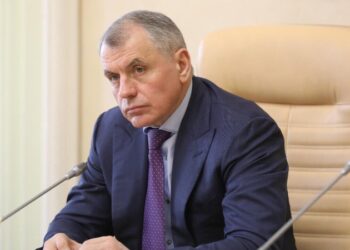 В Крыму заявили, что многим открывается сущность киевской банды