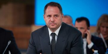 В Раде обратили внимание на изменение планов главы офиса Зеленского