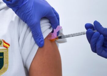 В США десять детей погибли из-за вакцины от COVID-19