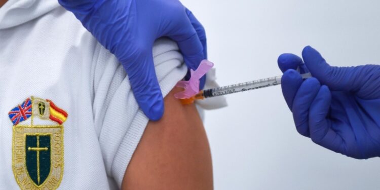 В США десять детей погибли из-за вакцины от COVID-19