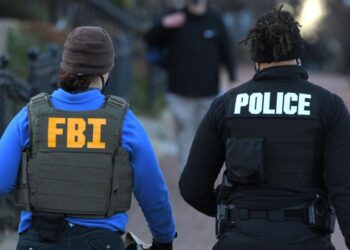 В Вашингтоне ввели комендантский час для несовершеннолетних