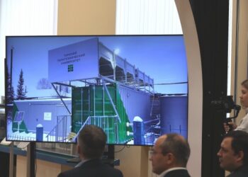 Владимир Мазур дал старт работе созданной томскими специалистами первой отечественной «холодной» геотермальной станции