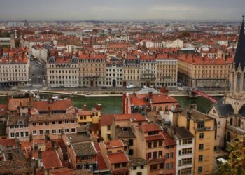 Во Франции пожарные Лиона выйдут на забастовку из-за условий труда