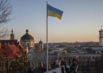 Во Львове мужчина прутом отбил мобилизованного у сотрудника военкомата