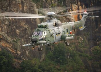 Вучич обсудил с Макроном возможность сборки вертолетов Airbus в Сербии