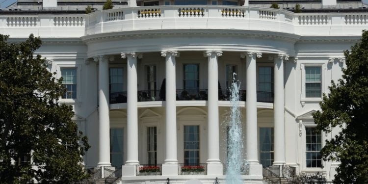 Экс-советник Трампа: США и Россия заинтересованы в денуклеаризации