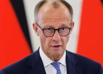 FT: Мерц поддержал применение чрезвычайных полномочий ЕС по активам РФ