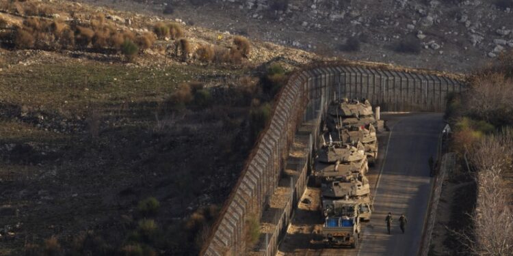 Израильские военные обстреляли мирных жителей в Сирии, сообщают СМИ