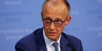 Критика Израиля не должна стать поводом для антисемитизма, заявил Мерц