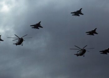 Минобороны Японии обвинило китайские истребители в опасных действиях