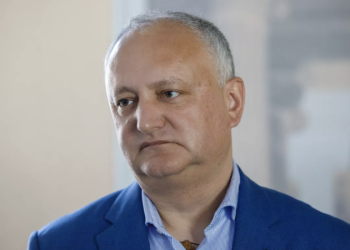 Молдавские власти действуют заодно с глобалистами, заявил Додон