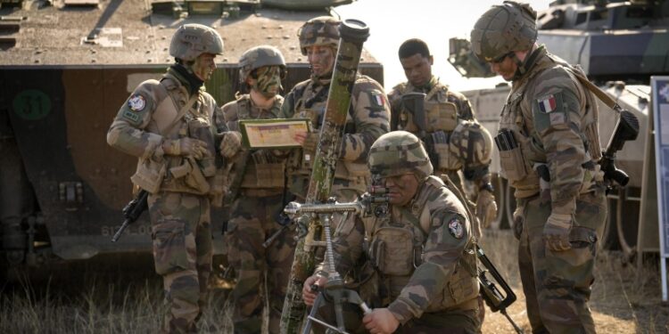 Отправка на Украину кажется французским военным неизбежной, пишут СМИ