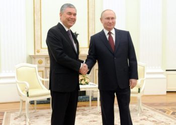 Путин: принятый Туркменией путь нейтралитета оправдывает себя