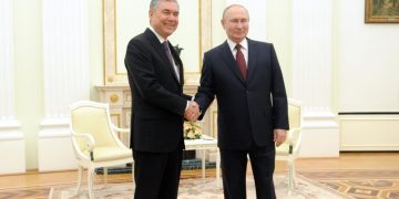 Путин: принятый Туркменией путь нейтралитета оправдывает себя