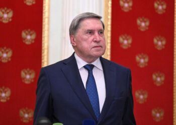 Россия и США продвигаются в переговорах по Украине, считает Ушаков