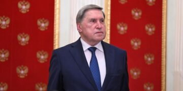 Россия и США продвигаются в переговорах по Украине, считает Ушаков