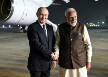 СМИ назвали визит Путина в Индию историческим событием