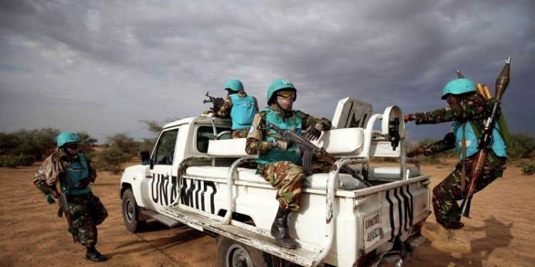 США осудили преднамеренный удар дронов по базе ООН в Судане