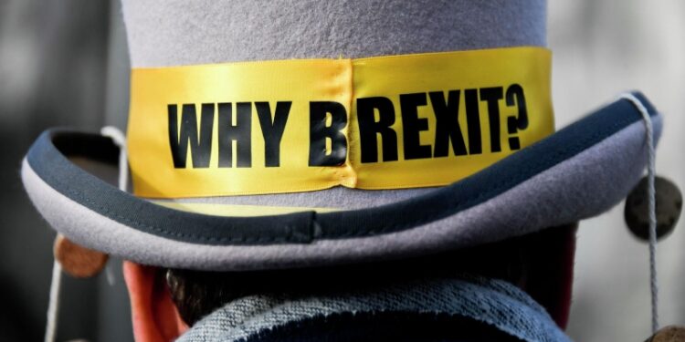 Стармер признал, что Brexit нанес значительный ущерб британской экономике