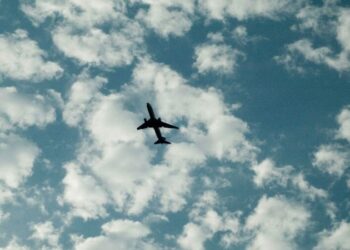 Венесуэла получила от США запрос на возобновление авиарейсов, сообщили СМИ