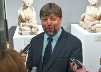 Захарова назвала задержание Бутягина в Польше политизированным