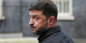 Зеленский допустил проведение референдума по вопросу территорий, пишут СМИ