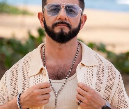 «Я чувствую, когда мне врут»: Михаил Галустян о новом этапе жизни, воспитании дочек и сценах 18+ в «Уволить Жору»